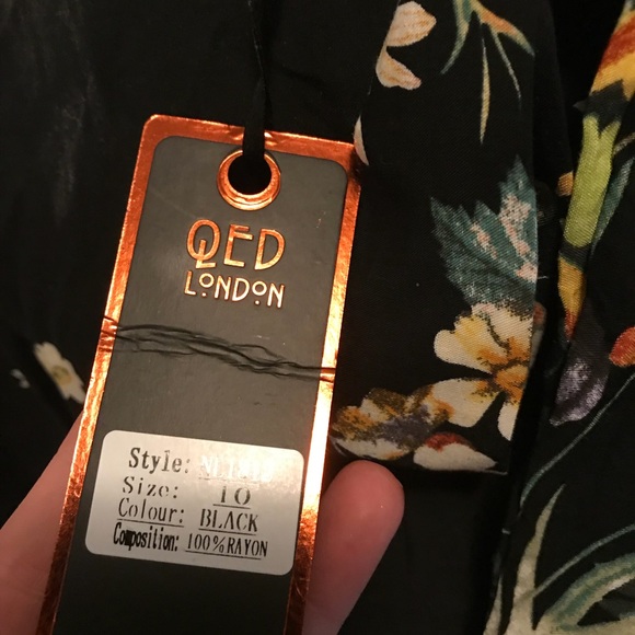 NWT QED London Romper - Picture 6 of 6